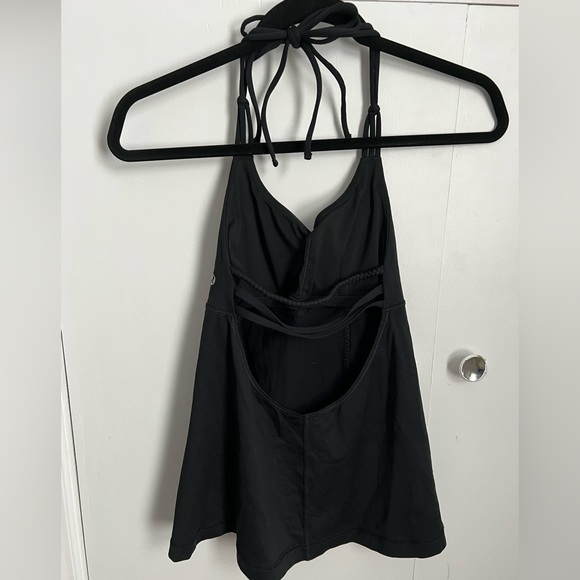 Size 4 LULULEMON tank top - Picture 3 of 4